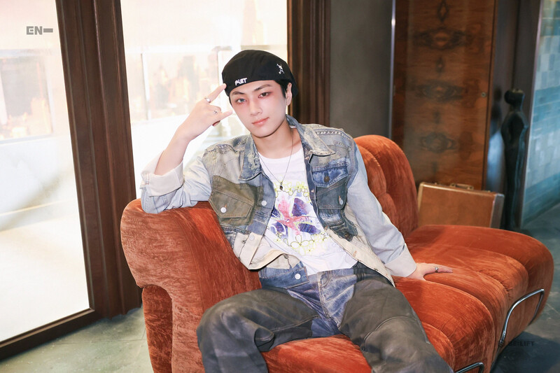 ENHYPEN <BROUGHT THE HEAT BACK> MV BEHIND PHOTO SKETCH documents 9