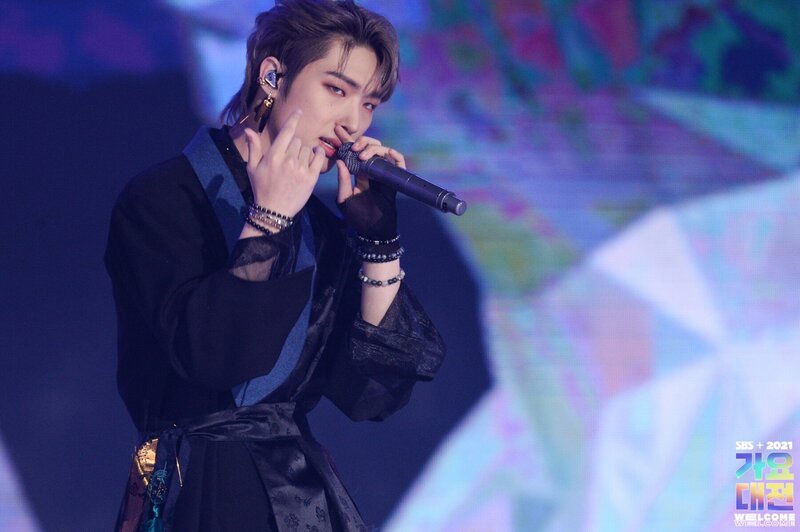 211225 - Ateez The Real Performance at 2021 SBS Gayo Daejeon ...