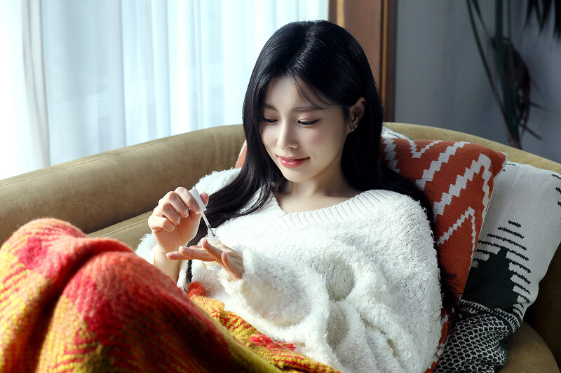 220112 8D Naver Post - Hyewon 'W' MV Shoot Behind documents 12