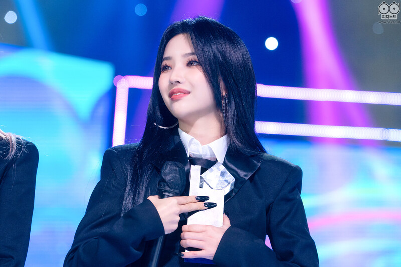 220327 (G)I-DLE at Inkigayo documents 9