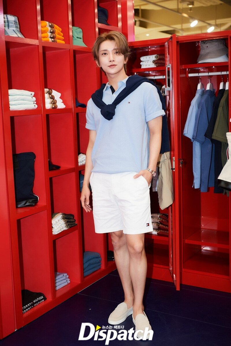 220421 SVT JOSHUA- TOMMY HILFIGER Pop-Up Store Opening at Seoul documents 7