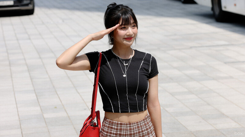 220817 Red Velvet Joy - 'Animal Farm' Commute documents 8