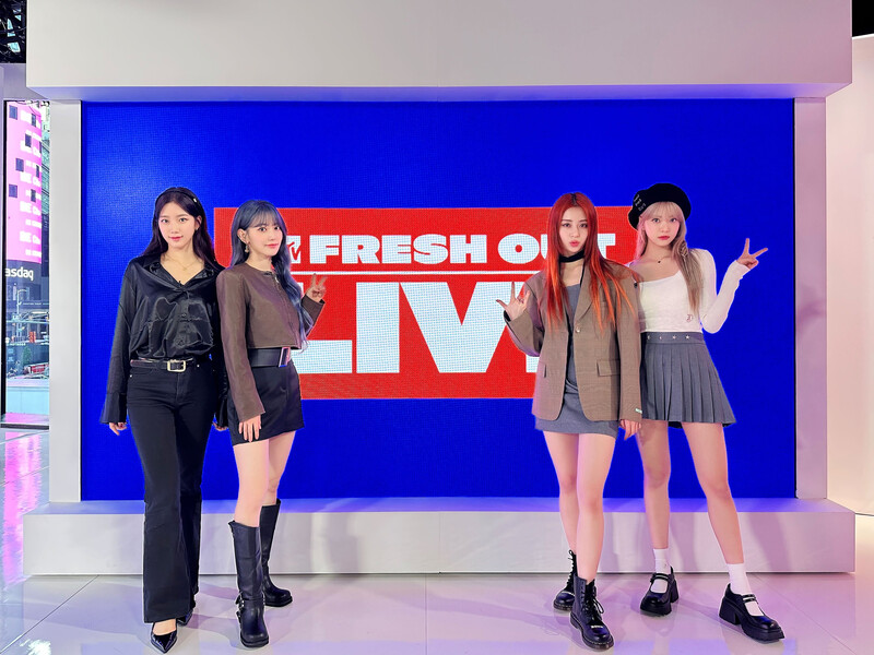 231028 - LE SSERAFIM Twitter Update - MTV Fresh Out Live documents 1