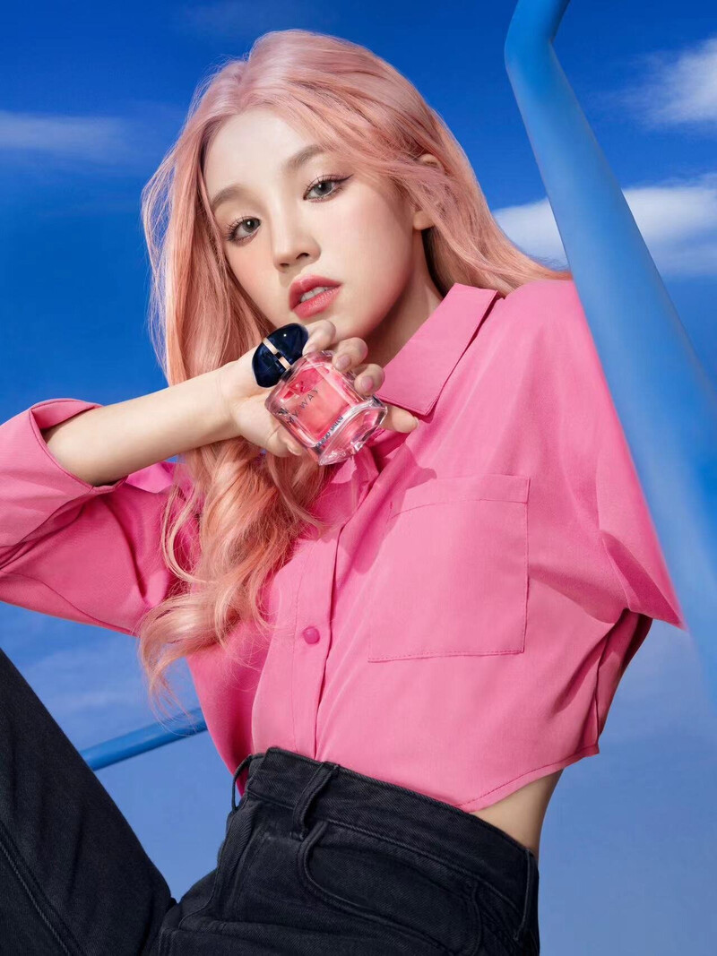 (G)I-DLE Yuqi x Giorgio Armani 'My Way Eau De Parfum' 2023 documents 2