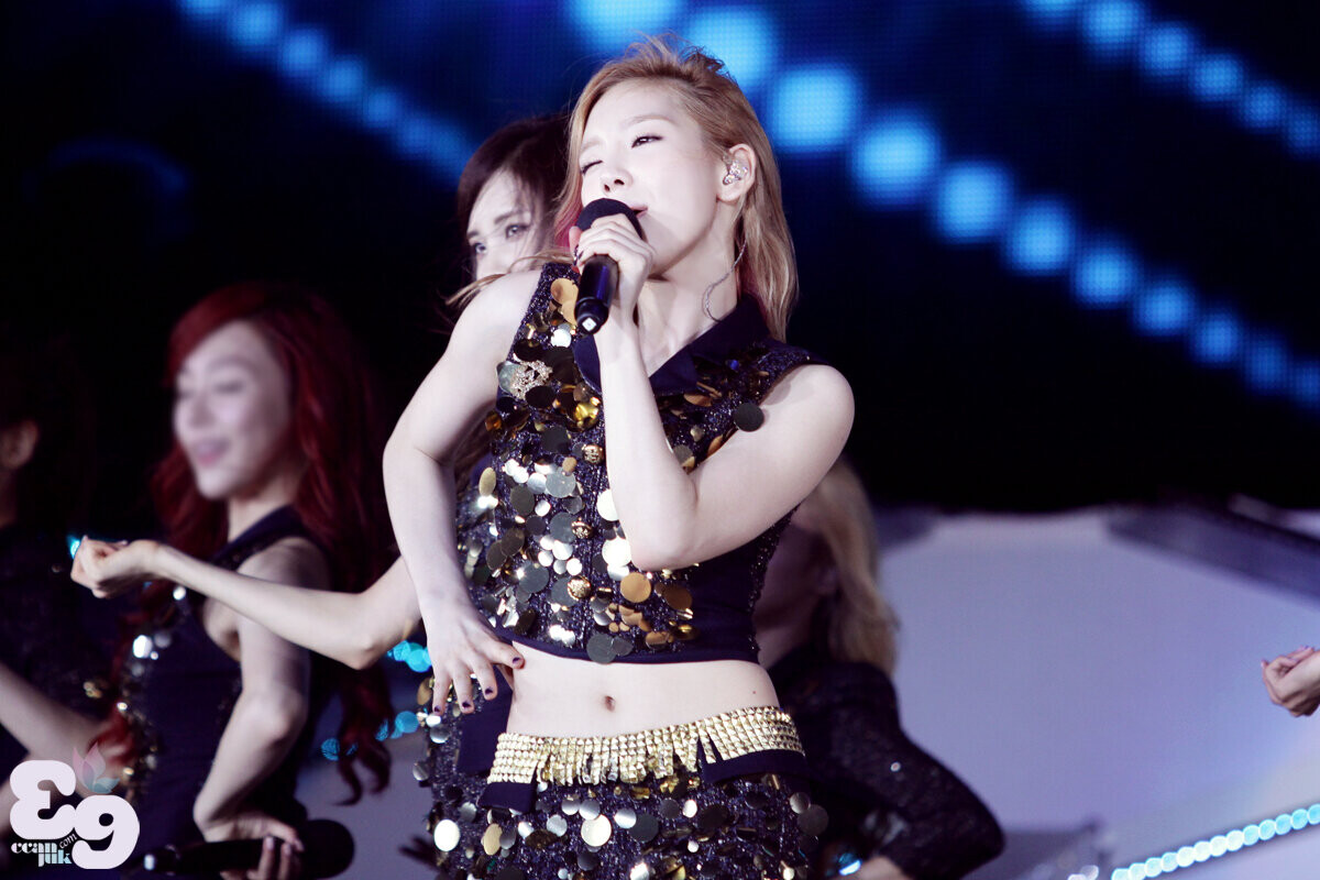 120609 Girls' Generation Taeyeon at SMTOWN in Taiwan | kpopping