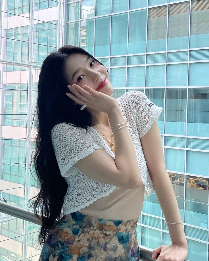 210722 Red Velvet Joy Instagram Update documents 8