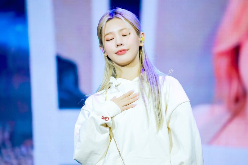 230128 (G)I-DLE Miyeon - 3rd Fanmeeting ‘Dear. Neverland’ documents 1