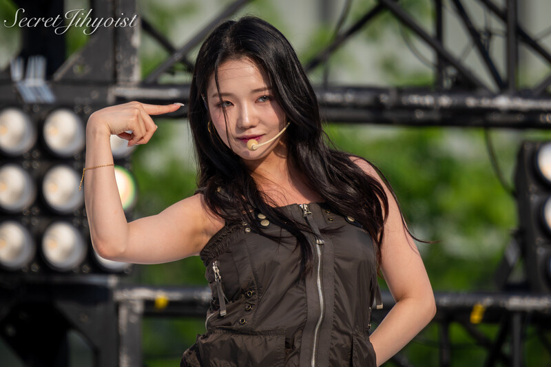 240504 fromis_9 Jisun at Seoul Festa 2024 documents 1