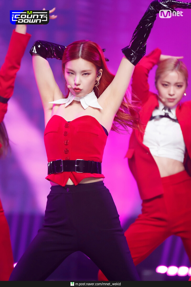 210513 ITZY 'Mafia in the morning' at M Countdown documents 6