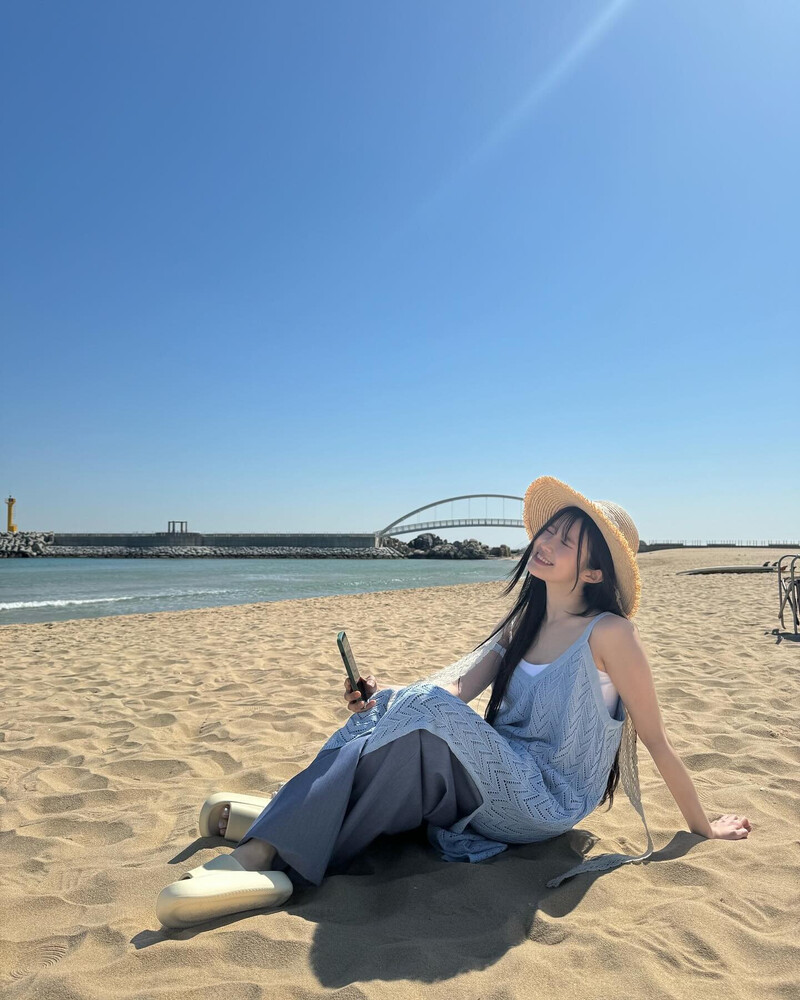 240709 fromis_9 Hayoung Instagram Update documents 4