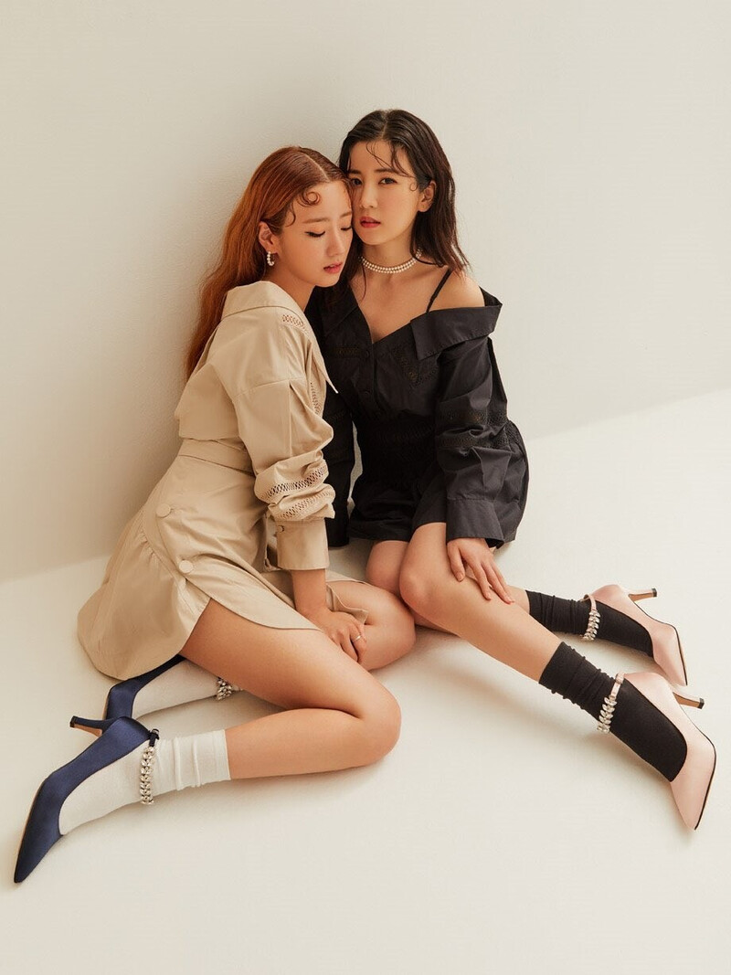 [HQ] Apink's Bomi & Chorong for Jinny Kim 2020 FW Collection documents 4