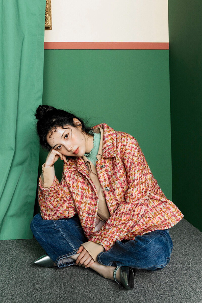 Seohyun for DEWL Fall 2022 Collection documents 1