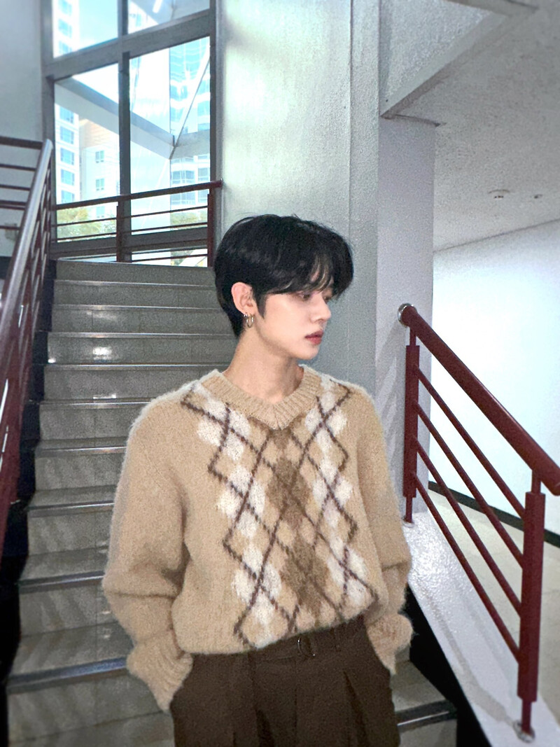 221106 TXT Twitter Update - Yeonjun documents 2