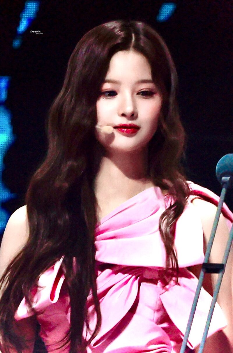 230218 NMIXX Sullyoon - 12th Circle Chart Music Awards documents 10