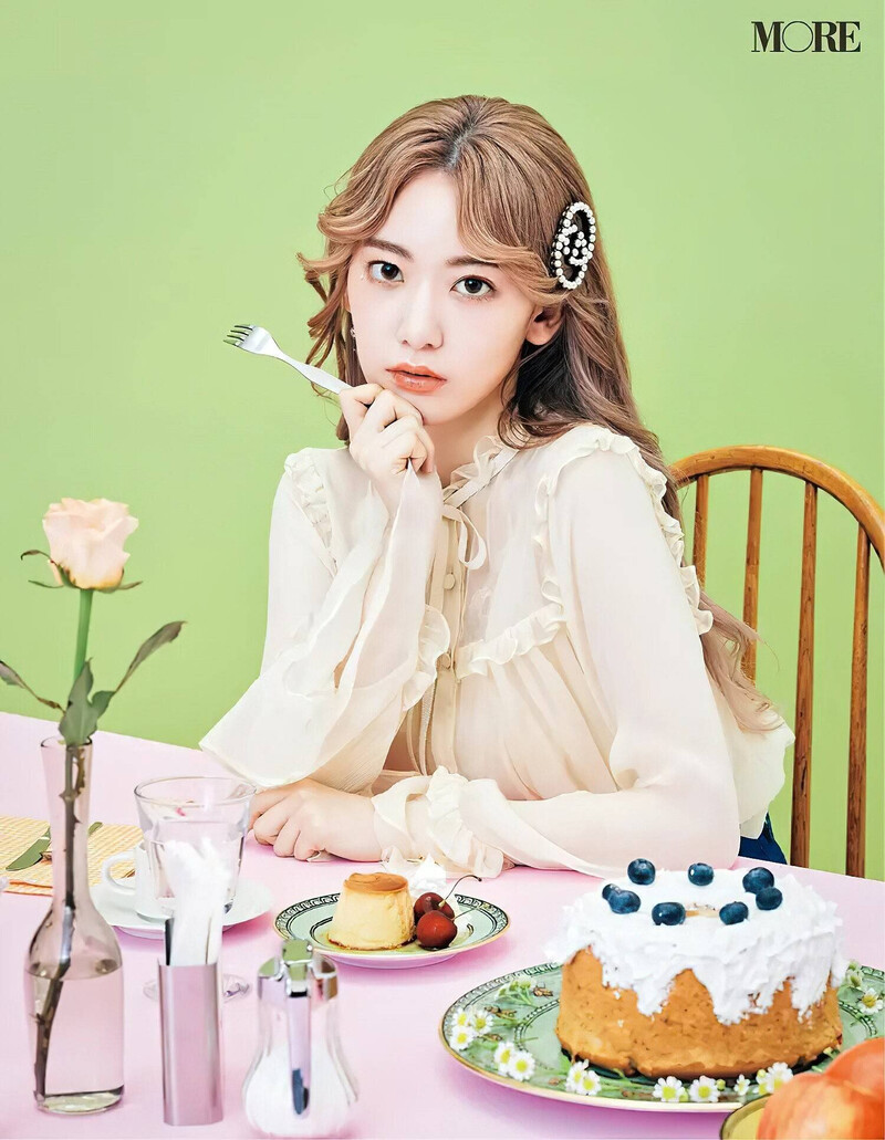 IZONE's Miyawaki Sakura for MORE Magazine October 2021 issue documents 4