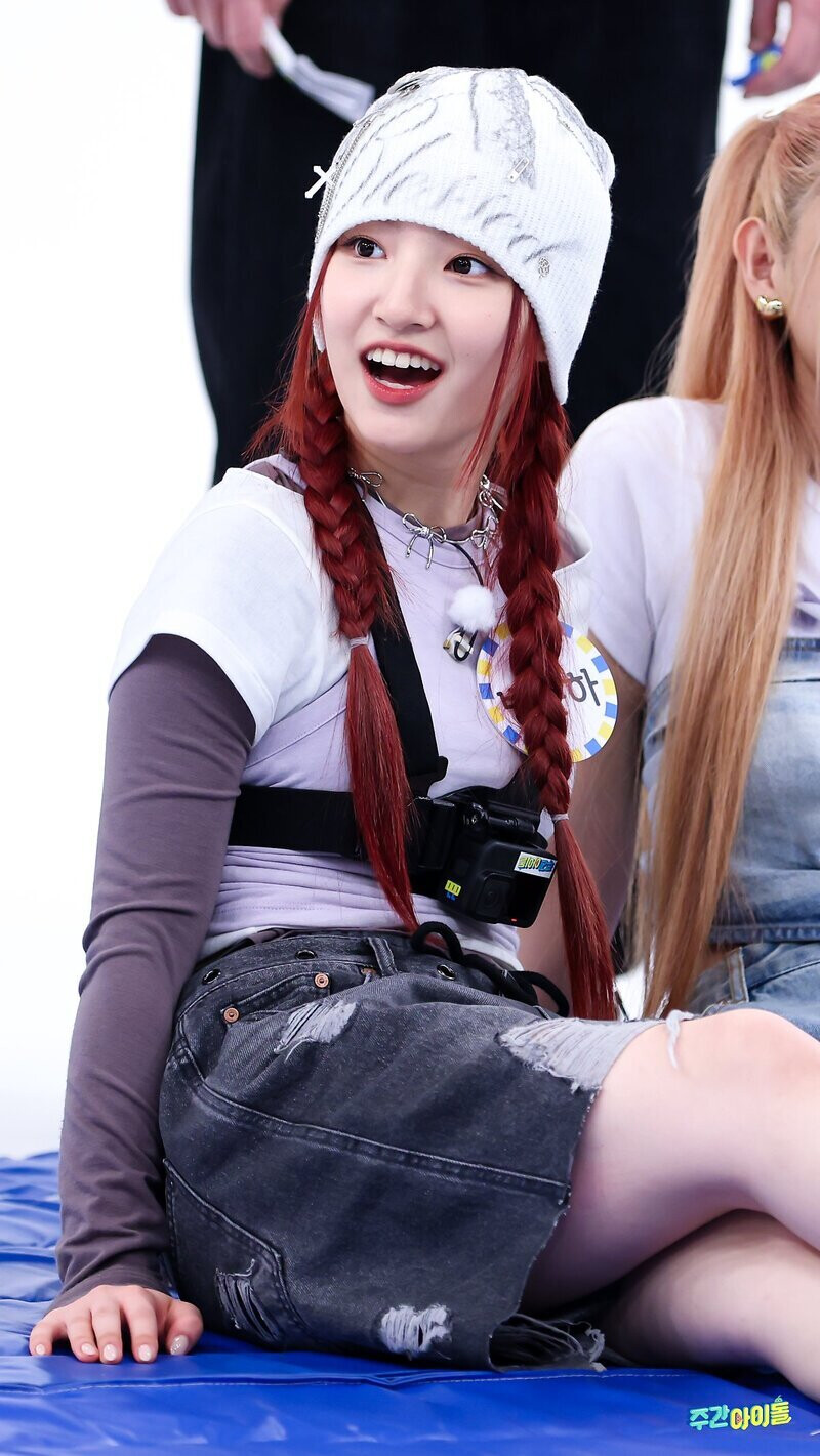 240409 MBC Naver Post - UNIS Yunha at Weekly Idol documents 1