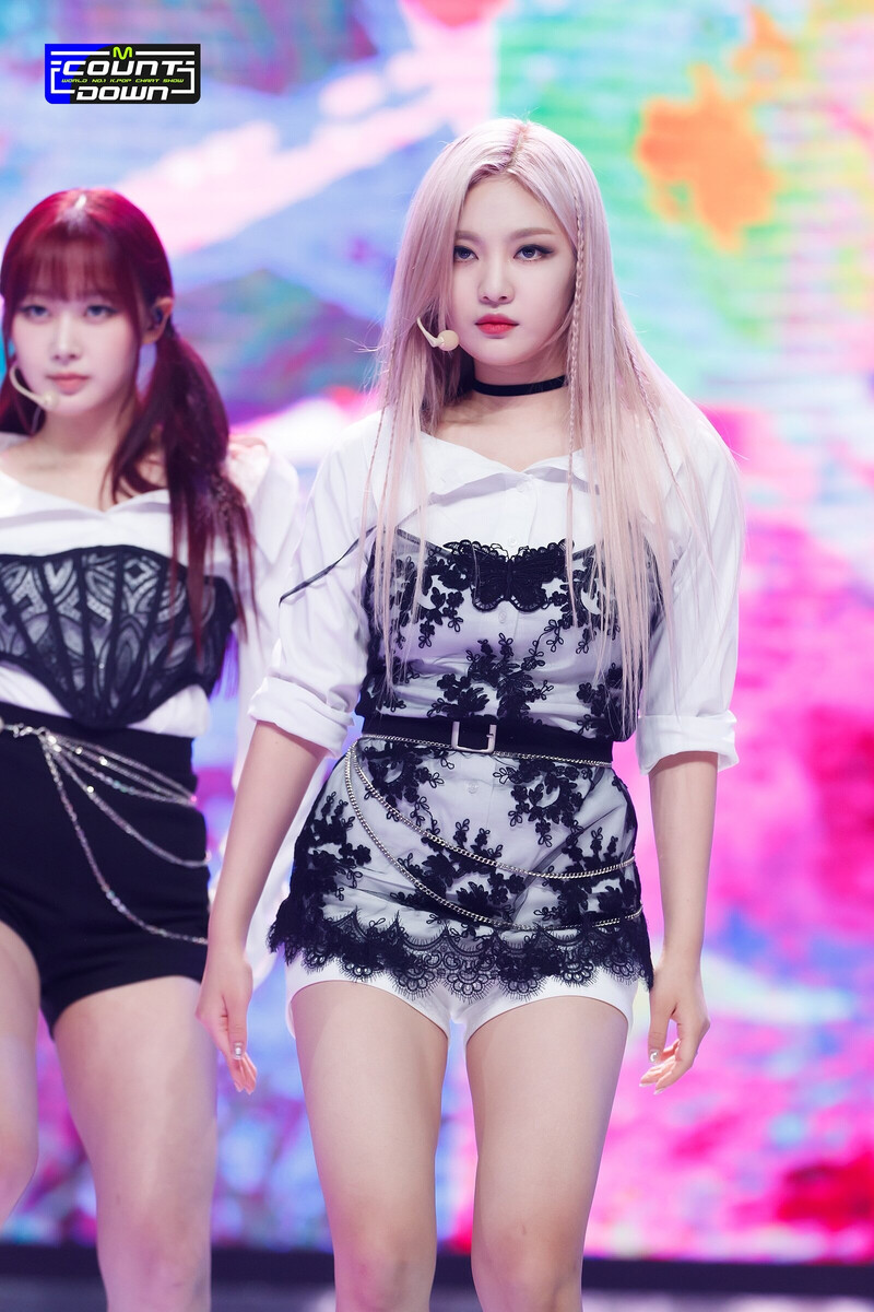 220714 aespa - 'Illusion' at M Countdown documents 6