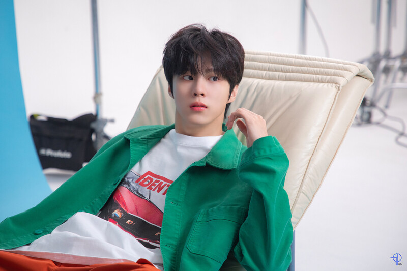 230915 - Naver - Wooseok Olive Young Photoshoot documents 4