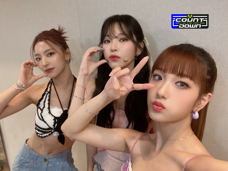 220707 fromis_9 SNS Update at M Countdown documents 2