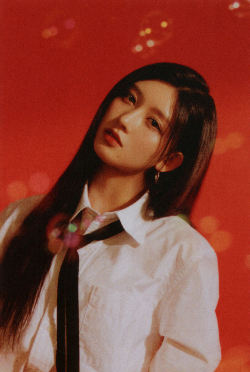 IVE - Mini Album 'I'VE MINE' (Scans) documents 2