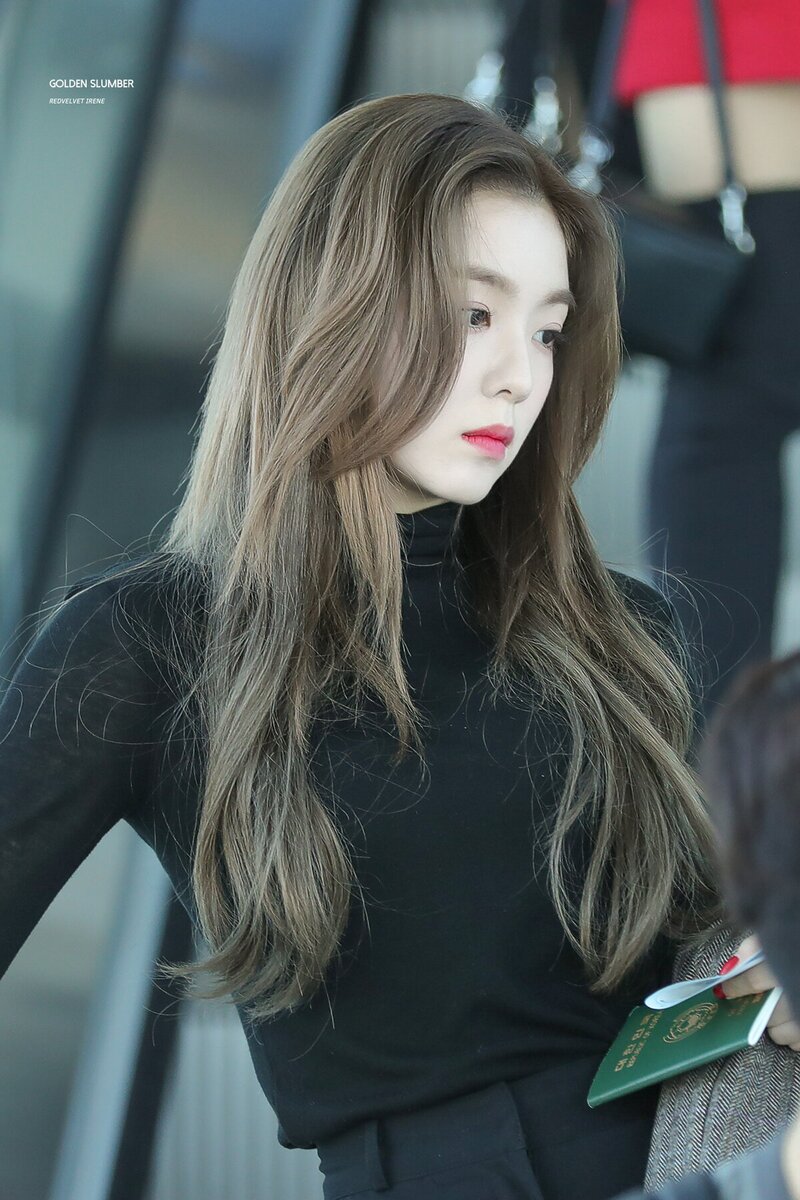 181019 Red Velvet Irene at Incheon International Airport | kpopping