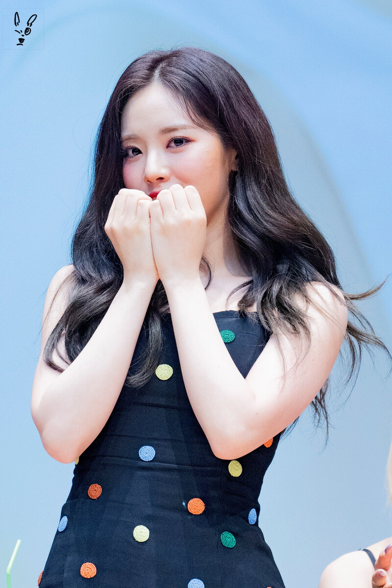 190720 fromis_9 Jiwon documents 8