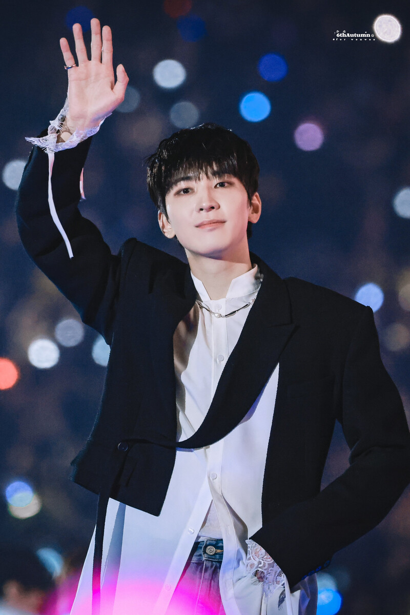 250105 SEVENTEEN Wonwoo at Golden Disc Awards 2025 documents 5