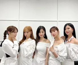 230407 Apink Twitter Update