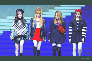 190324 Weki Meki at Seoul Fashion Week 'CHARMS'