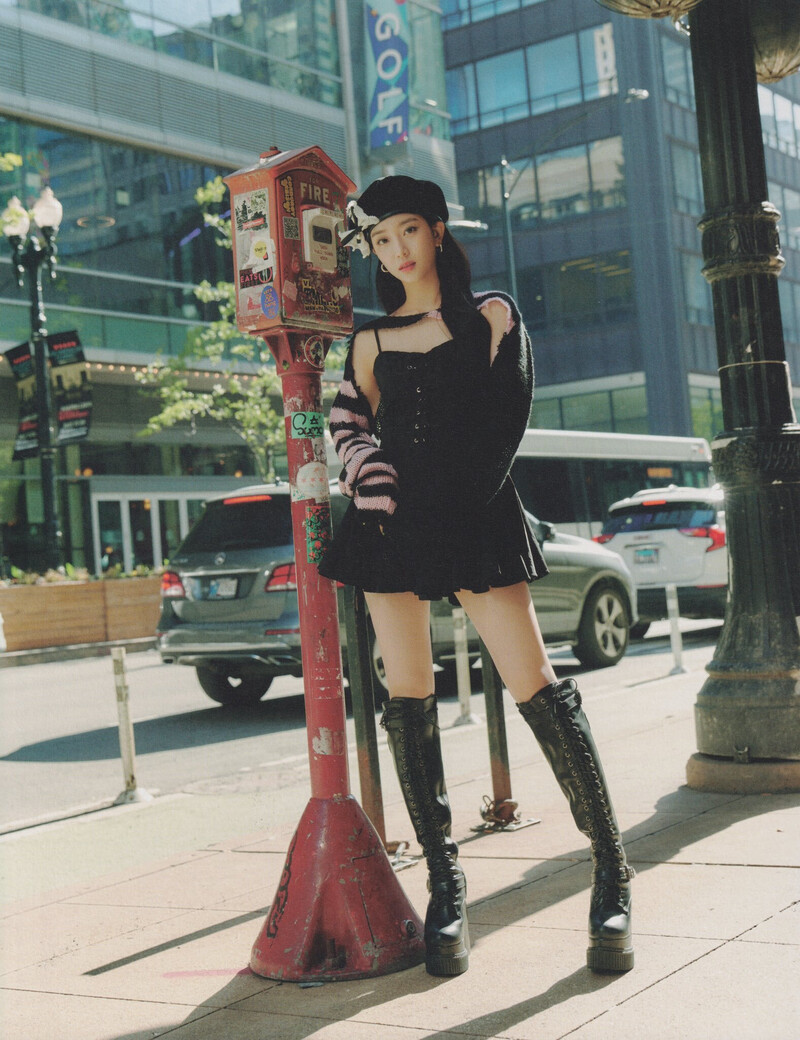 STAYC - 1st Photobook 'STAY IN CHICAGO' [SCANS] documents 7