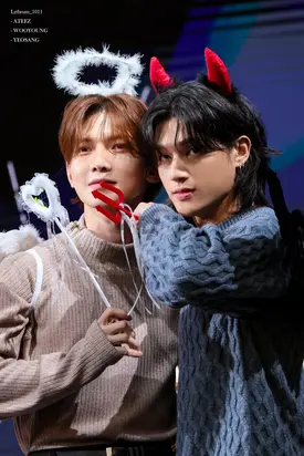 241221 ATEEZ Yeosang & Wooyoung at MAKESTAR Fansign