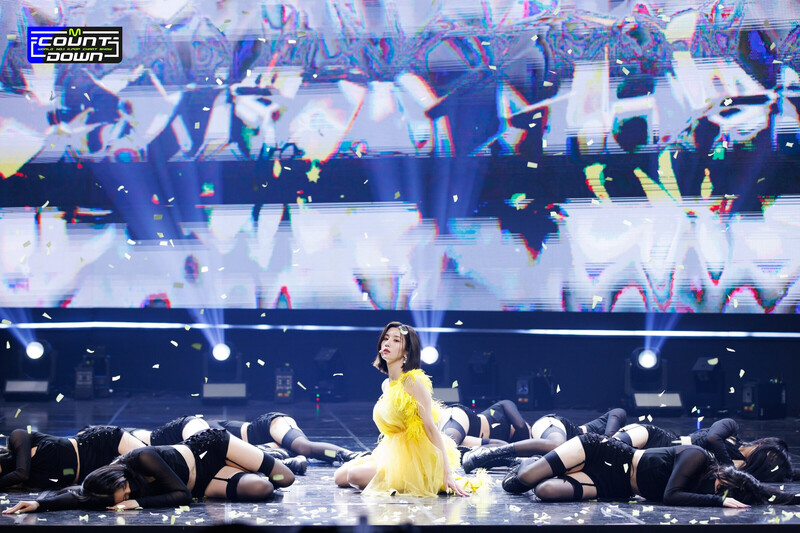 220414 Kwon Eunbi - "GLITCH" at M Countdown documents 26