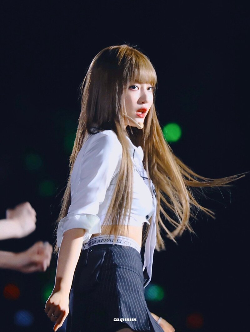 220820 aespa Ningning at SMTOWN LIVE 2022 in Suwon documents 3
