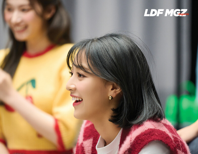 230712 - TWICE Behind the Scenes Photos from Lotte Duty Free CF Shoot documents 5