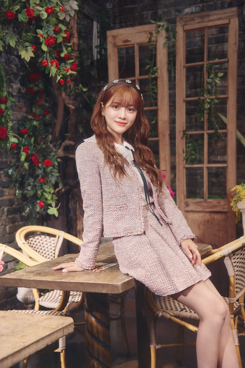 Sejeong for Roem 2022 Fall Collection - Moments in Romantic Garden documents 1