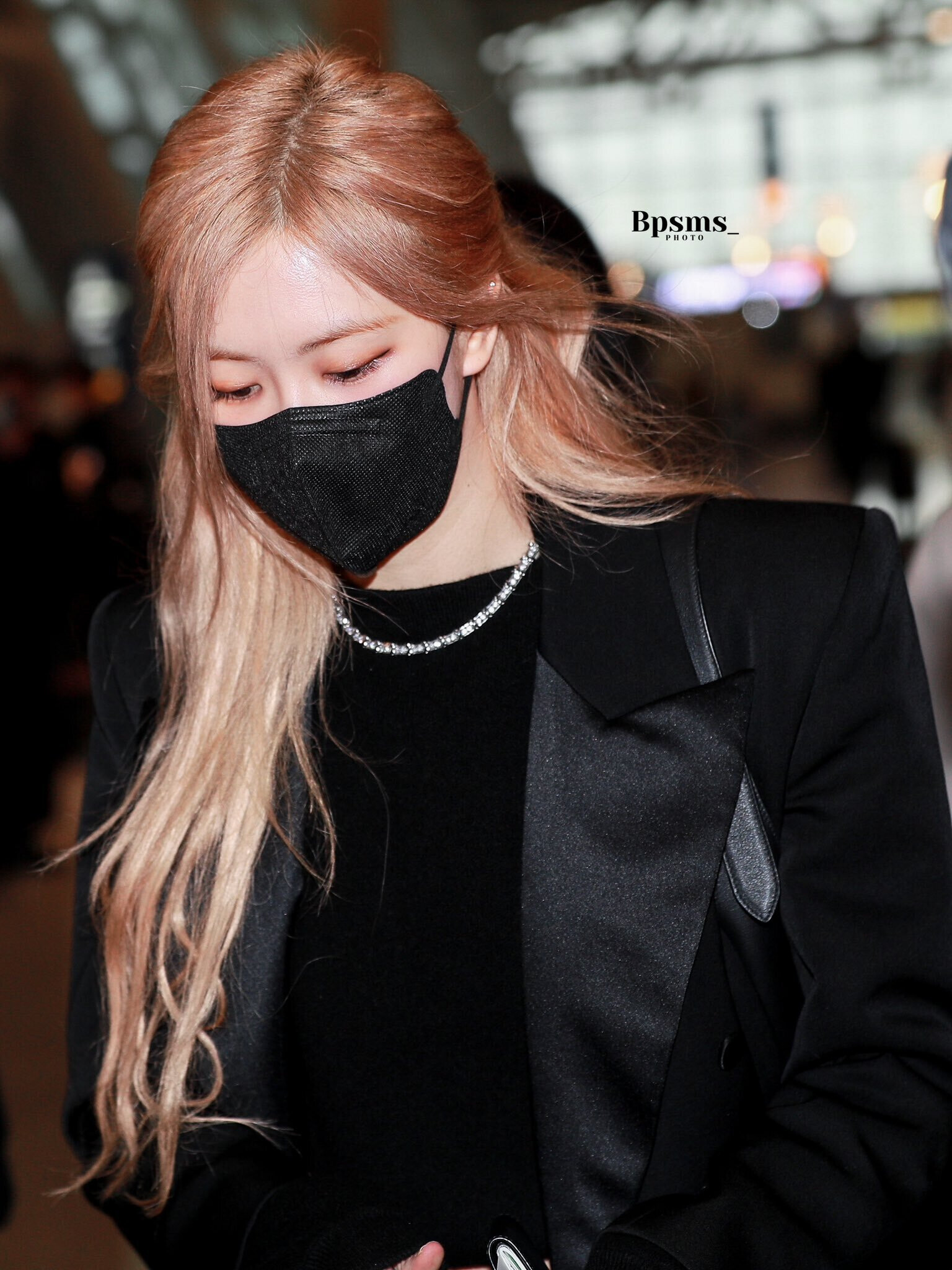 230113 BLACKPINK Rosé | kpopping