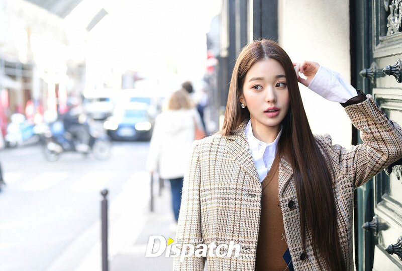 221020 IVE Wonyoung - Paris Photoshoot by Dispatch documents 10