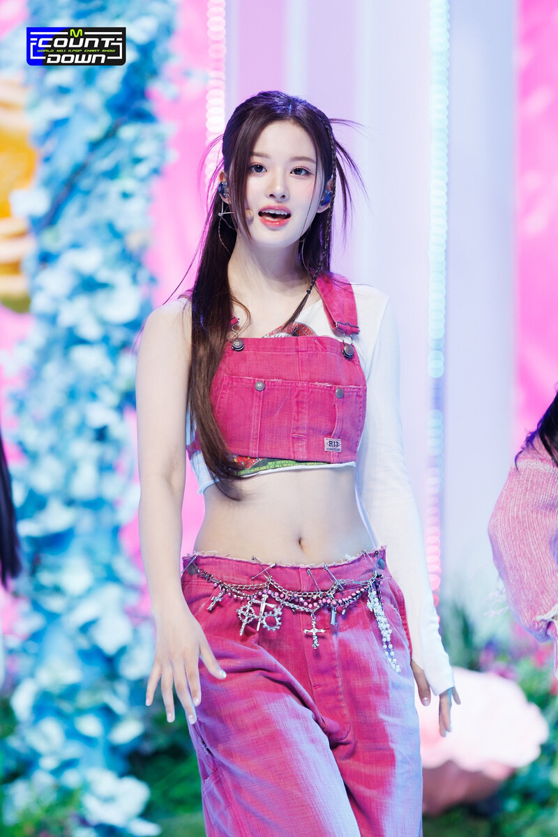 230323 NMIXX Sullyoon 'Love Me Like This' at M Countdown documents 3