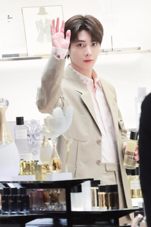 240311 TXT Taehyun - DIOR Beauty Event