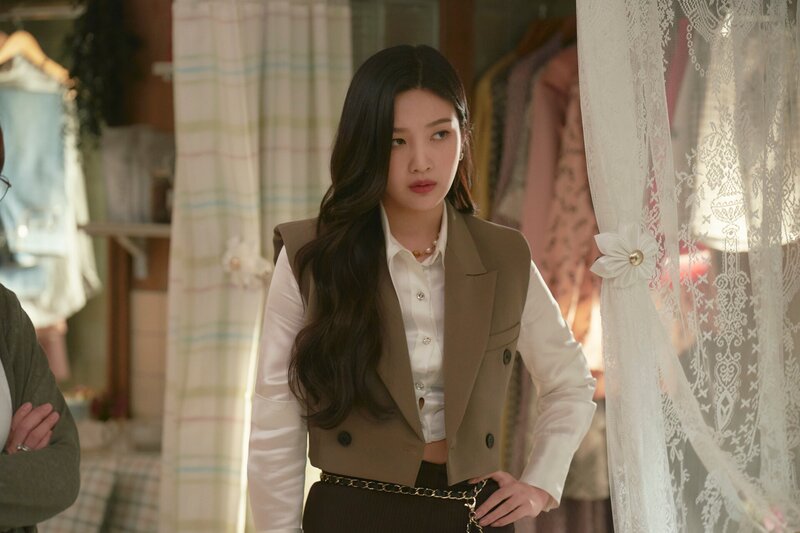 220118 SM Naver Post - Joy 'The One and Only' Behind documents 9