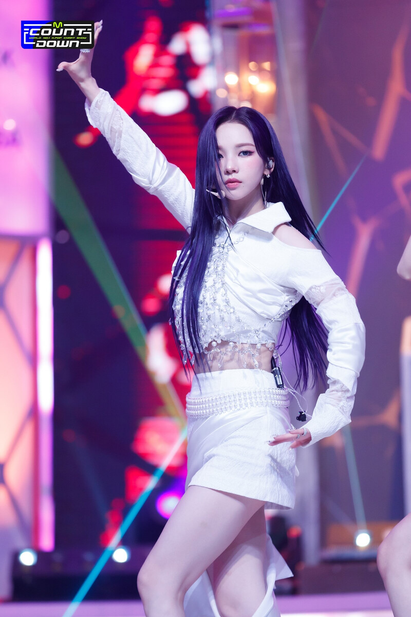 220714 aespa - 'Girls' at M Countdown documents 25