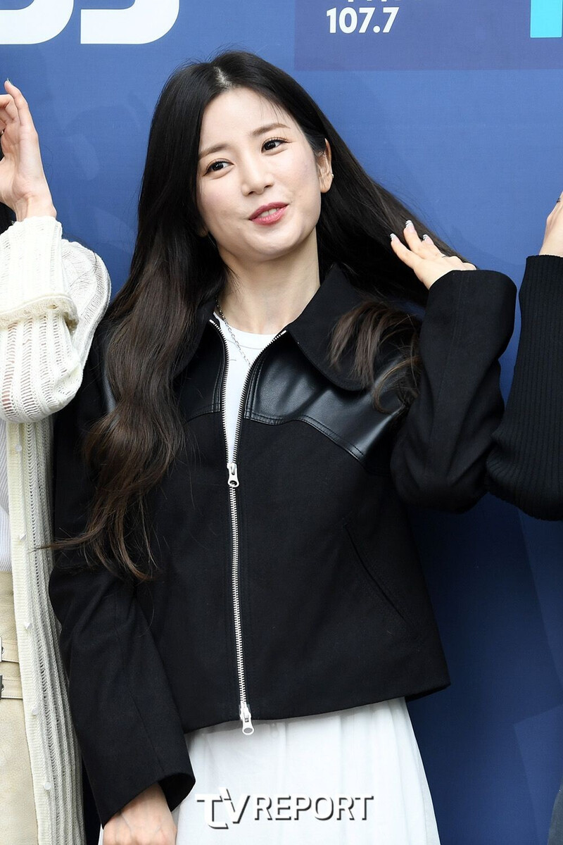 230406 Apink CHORONG -  SBS Radio Cultwo Show commute documents 8