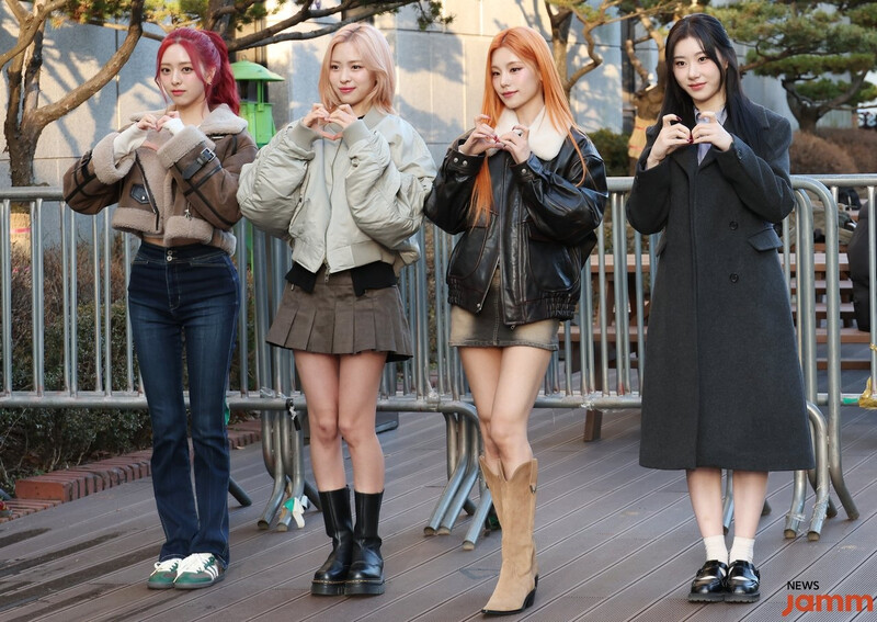 240119 ITZY - Music Bank Commute documents 1