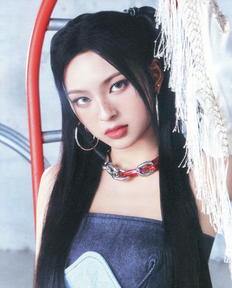 BABYMONSTER - 1st Album 'DRIP' [Scans] documents 27