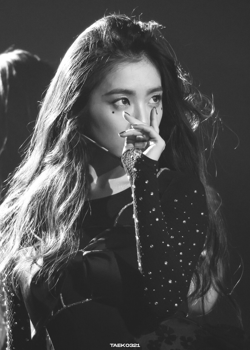 240804 Red Velvet Irene - Fan-Con Tour 'Happiness : My Dear, ReVe1uv' in Seoul Day 3 documents 4