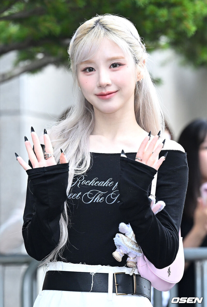 240614 ARTMS Heejin - Music Bank Commute documents 1