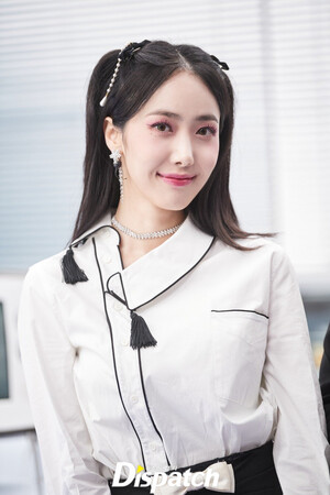 February 9, 2022 VIVIZ SinB - 'Beam Of Prism'  Comeback Photoshoot by Dispatch