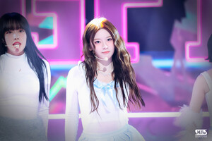 241103 STAYC Seeun - GPT at Inkigayo