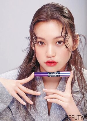 Weki Meki's Doyeon for Beauty+ Magazine January 2018 issue