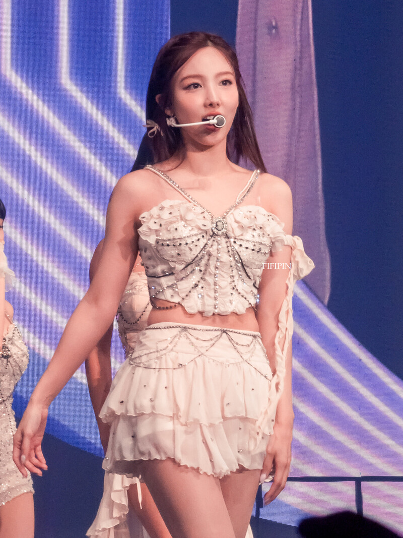 230923 TWICE Nayeon - ‘READY TO BE’ World Tour in Bangkok Day 1 documents 2